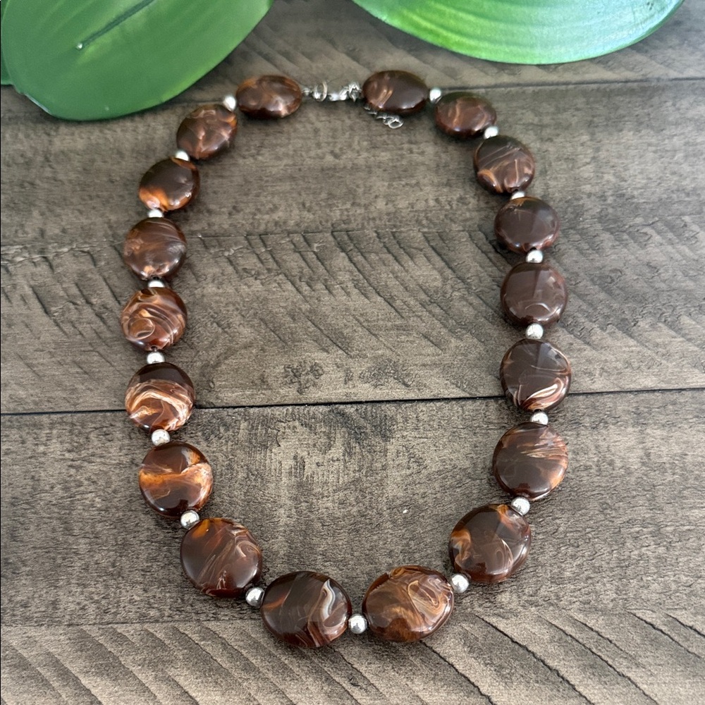 Elegant Brown Beaded Necklace - Picture 1 of 3